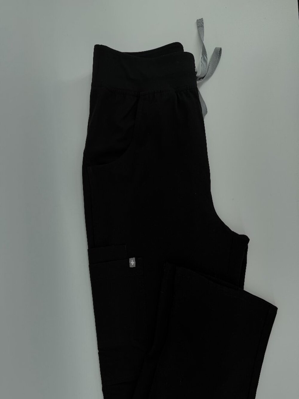 Women's black figs scrub pants size medium